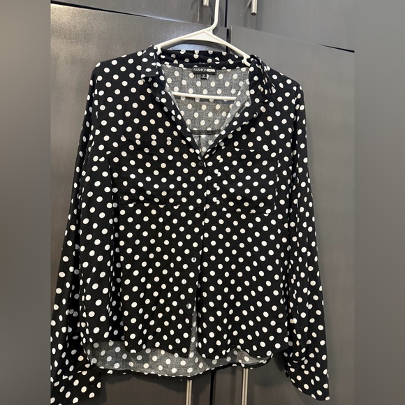 Fashion Nova Black and White Polka Dot Top - Picture 1 of 3